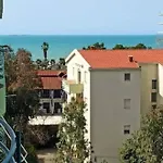 Apartmán 37 *