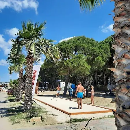 Apartament 37 Golem (Tirana)