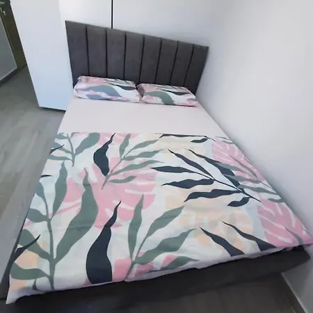 37 Apartment *