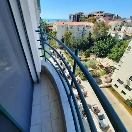 37 Golem (Tirana)
