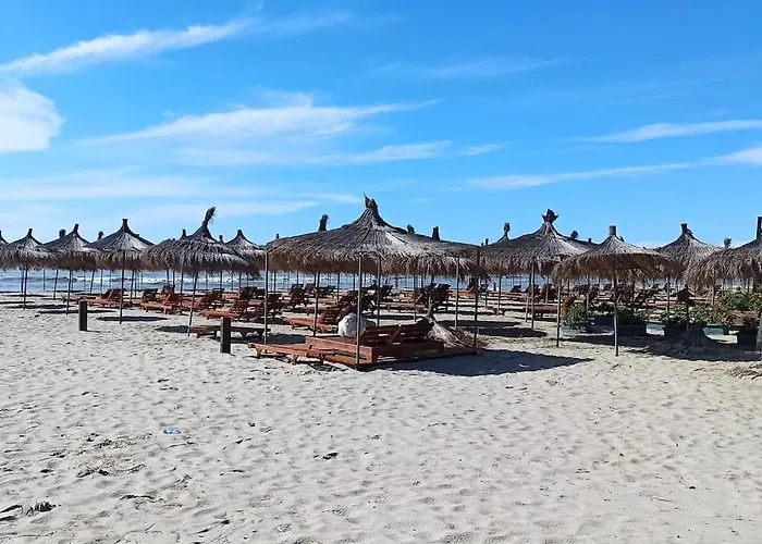 37 Apartament Golem (Tirana)